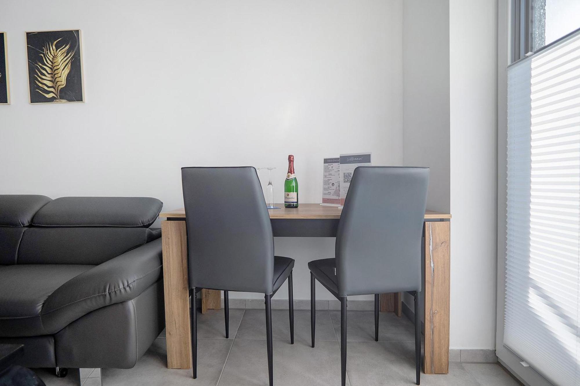 Neubau Ferienwohnung Mit Balkon Gronau  Eksteriør billede